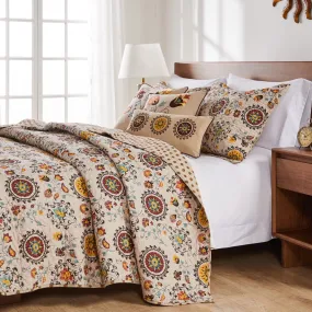 Andorra Quilt And Decorative Pillow Set