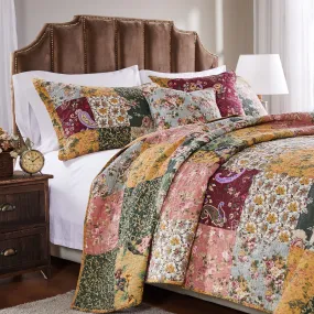 Antique Chic Quilt And Decorative Pillow Set