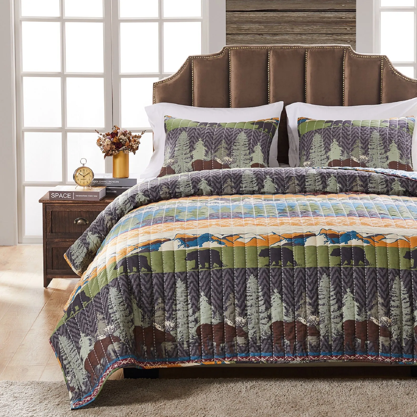 Black Bear Lodge Quilt And Pillow Sham Set