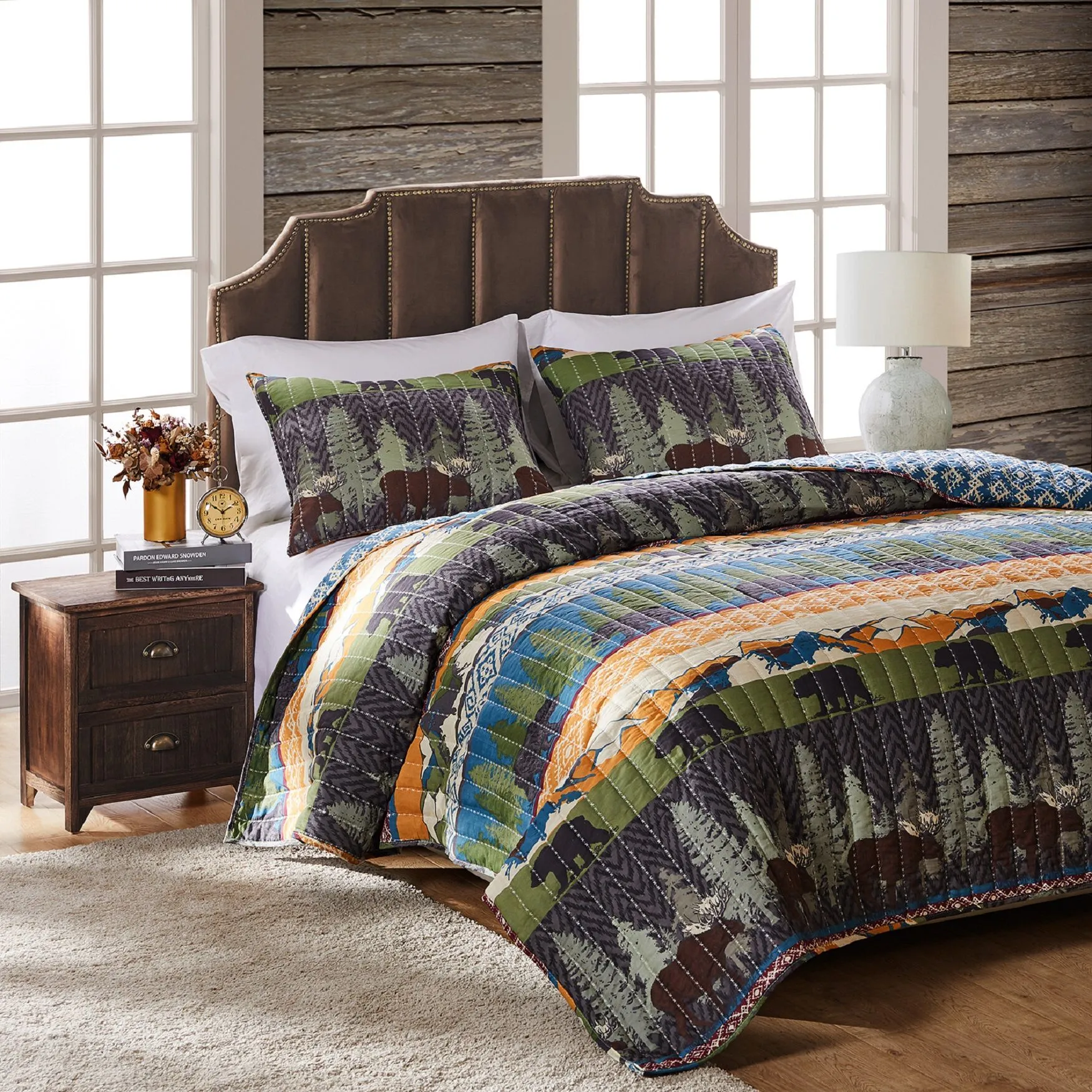 Black Bear Lodge Quilt And Pillow Sham Set