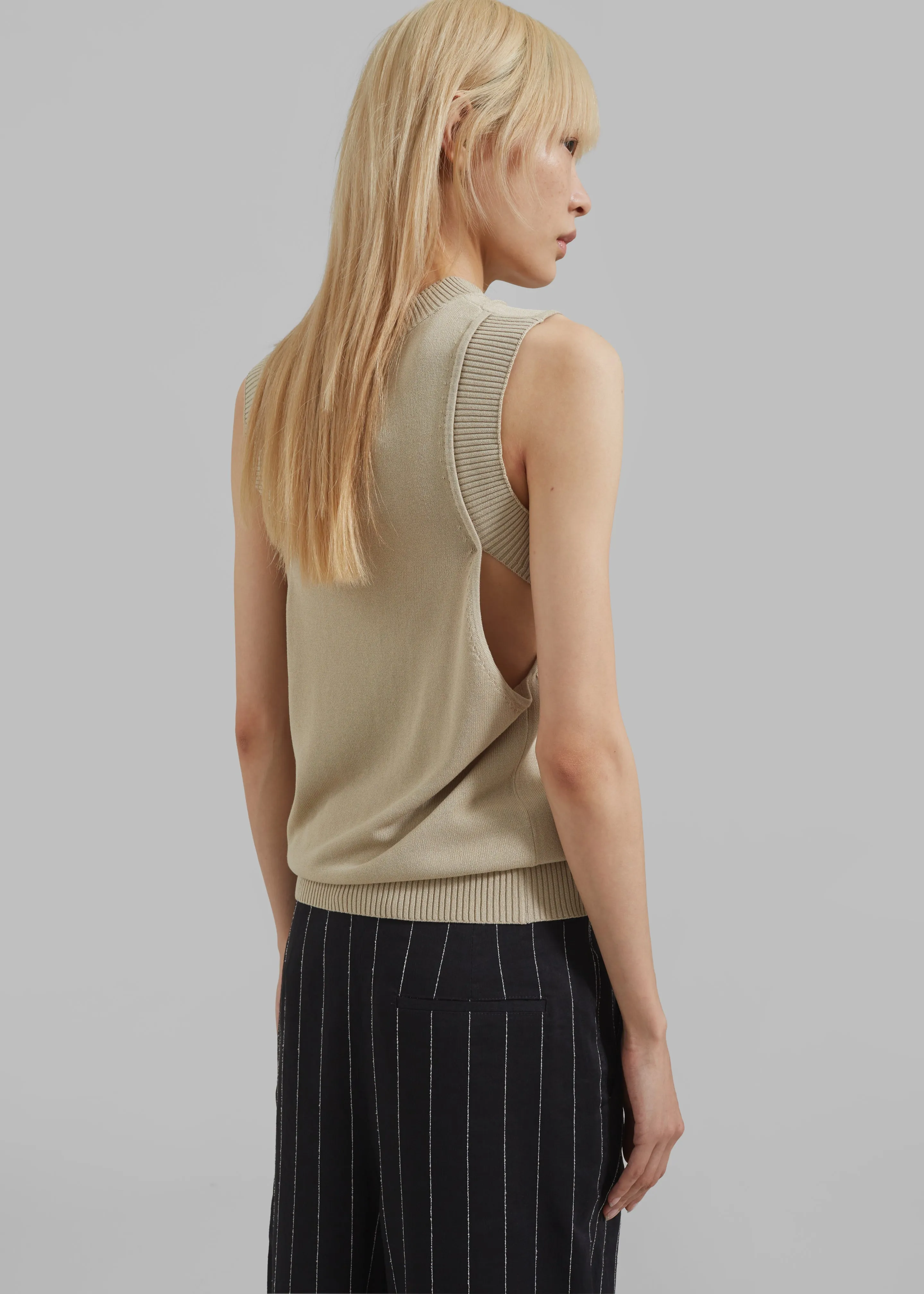 Christopher Esber Petra Knit Cutaway Vest - Siltstone