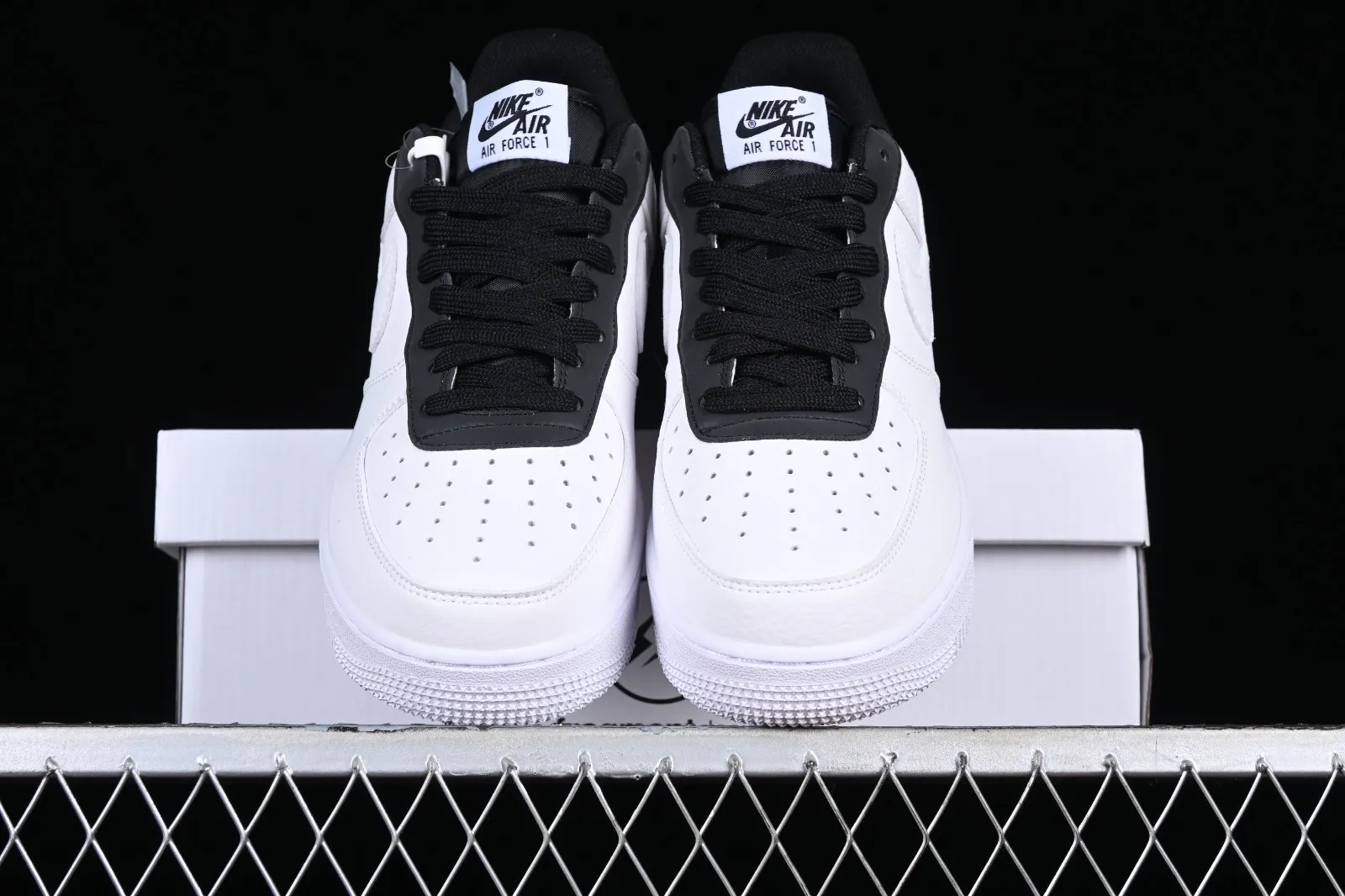 Fragment design x Nike Air Force 1 Low White Black TT0801-601