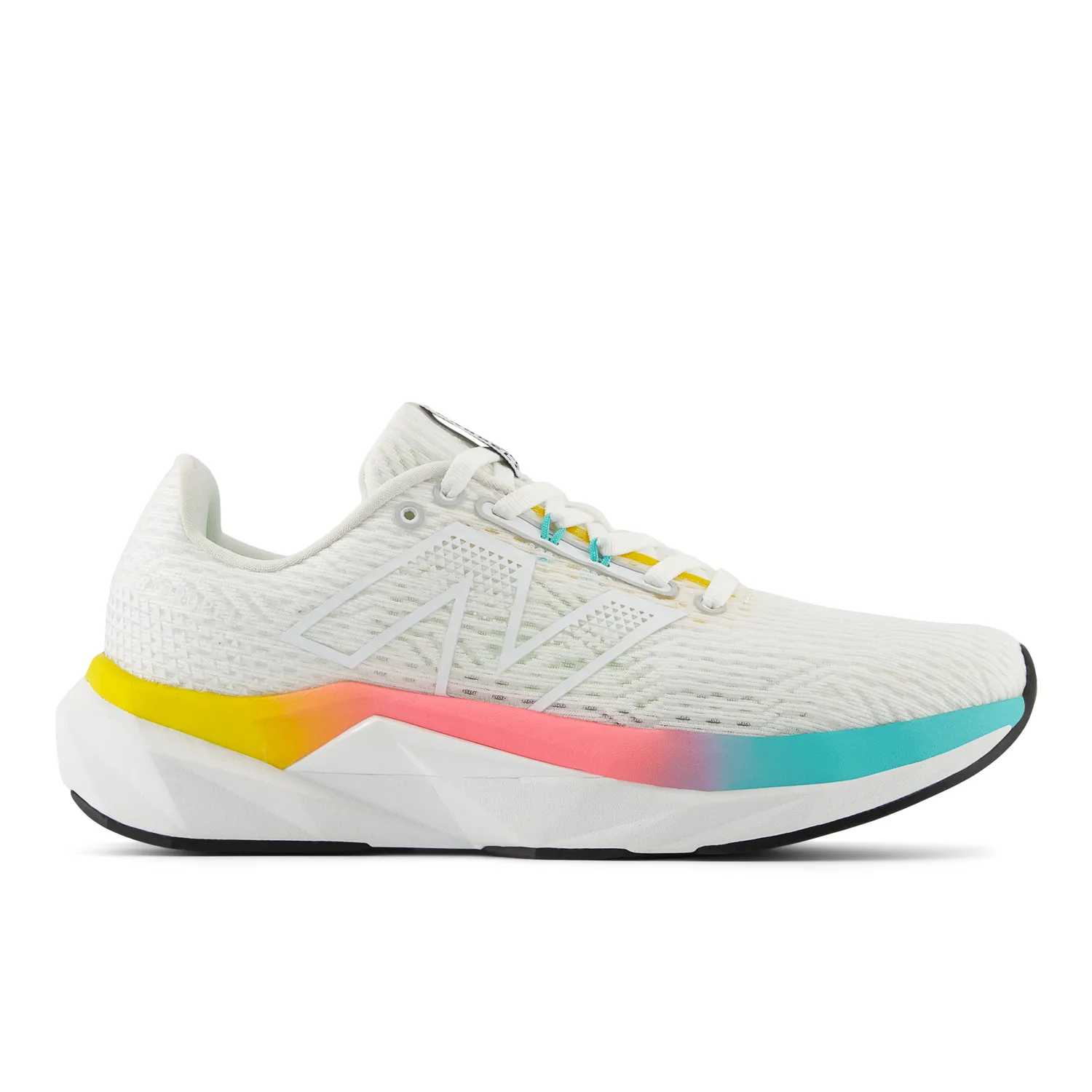 New Balance Women's Fuelcell Propel v5 White | Buy New Balance Women's Fuelcell Propel v5 White here | Outnorth