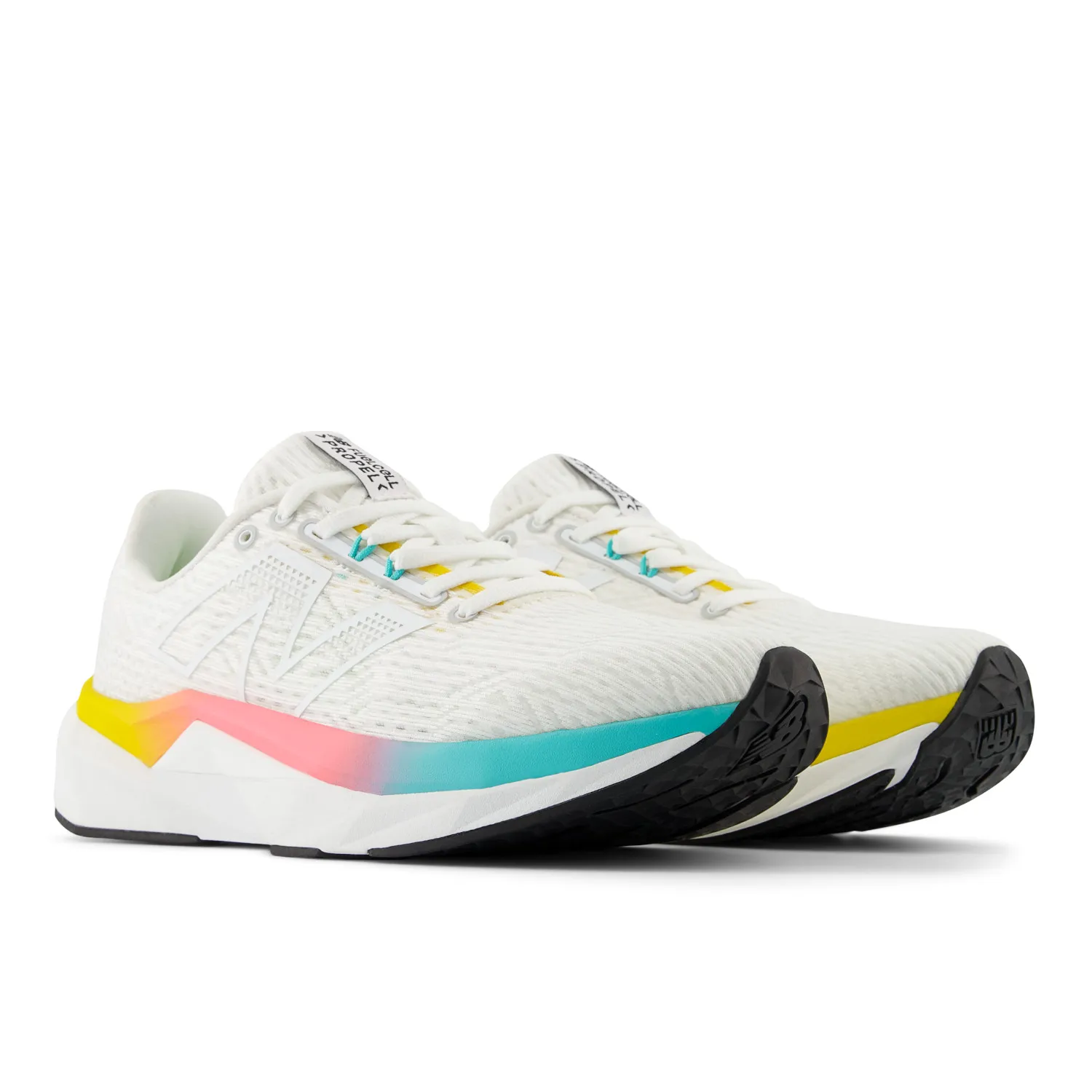 New Balance Women's Fuelcell Propel v5 White | Buy New Balance Women's Fuelcell Propel v5 White here | Outnorth