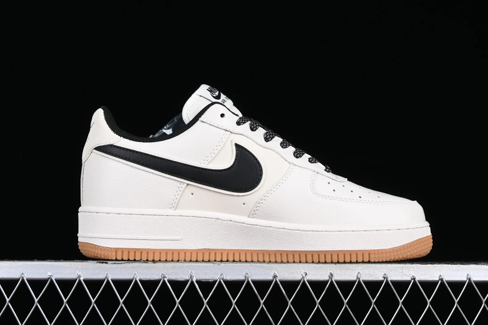 Nike Air Force 1 07 Low Off-White Black HD1689-101