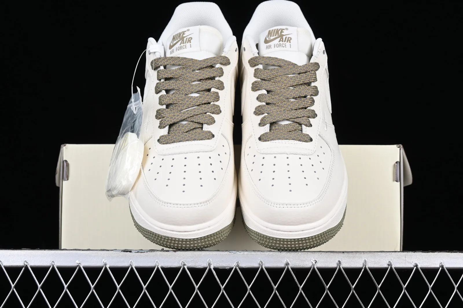 Nike Air Force 1 07 Low Off White Green TV2306-256