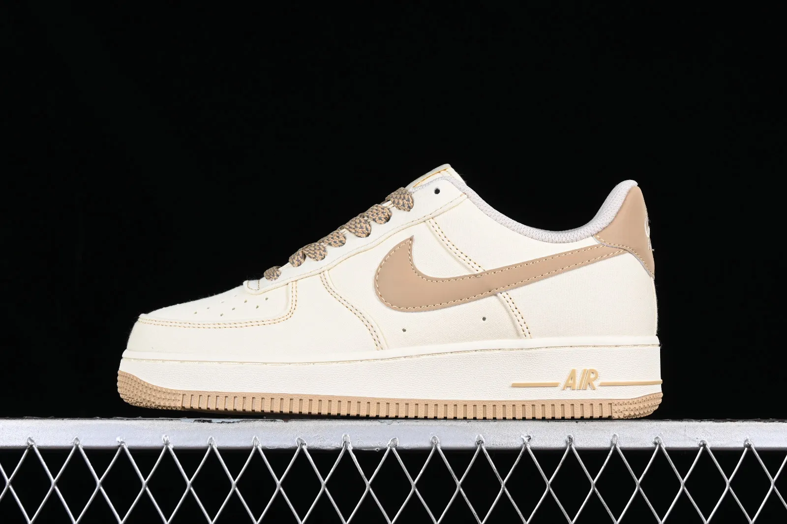 Nike Air Force 1 07 Low Rice White Yellow Sail TQ1456-211