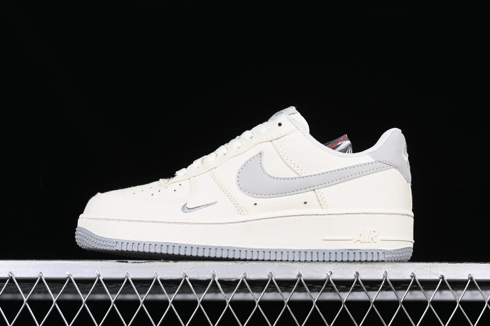 Nike Air Force 1 07 Low Sail Rice White Light Grey ME0112-522