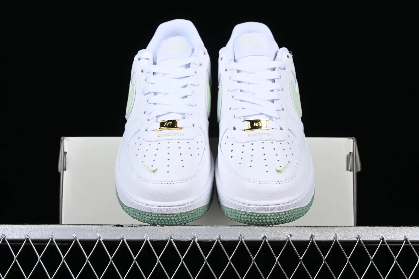 Nike Air Force 1 07 Low Swoosh White Light Green CV5696-968