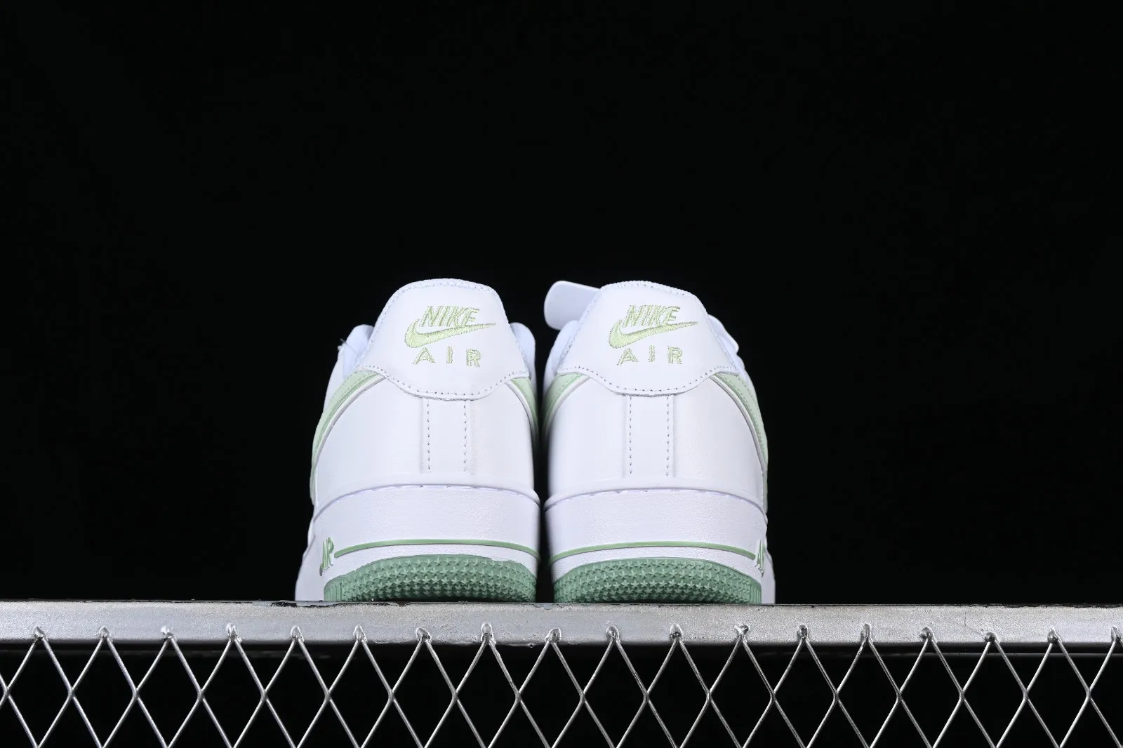 Nike Air Force 1 07 Low Swoosh White Light Green CV5696-968