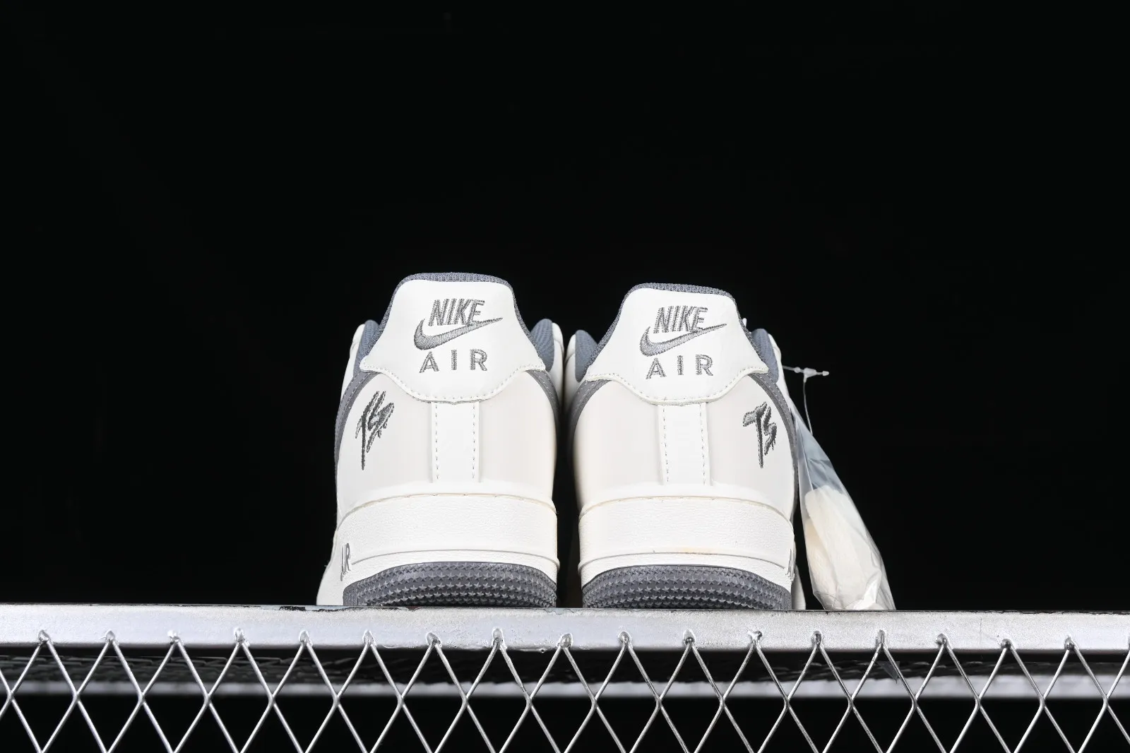 Nike Air Force 1 07 Low TS White Dark Grey PF9055-751