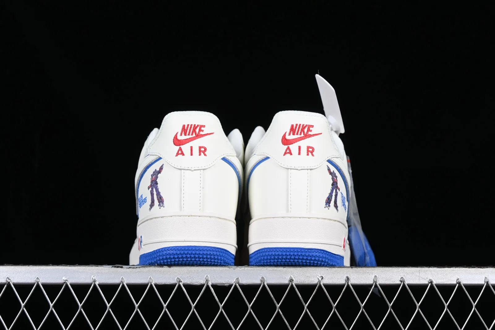 Nike Air Force 1 07 Low White Blue Red BS9055-717