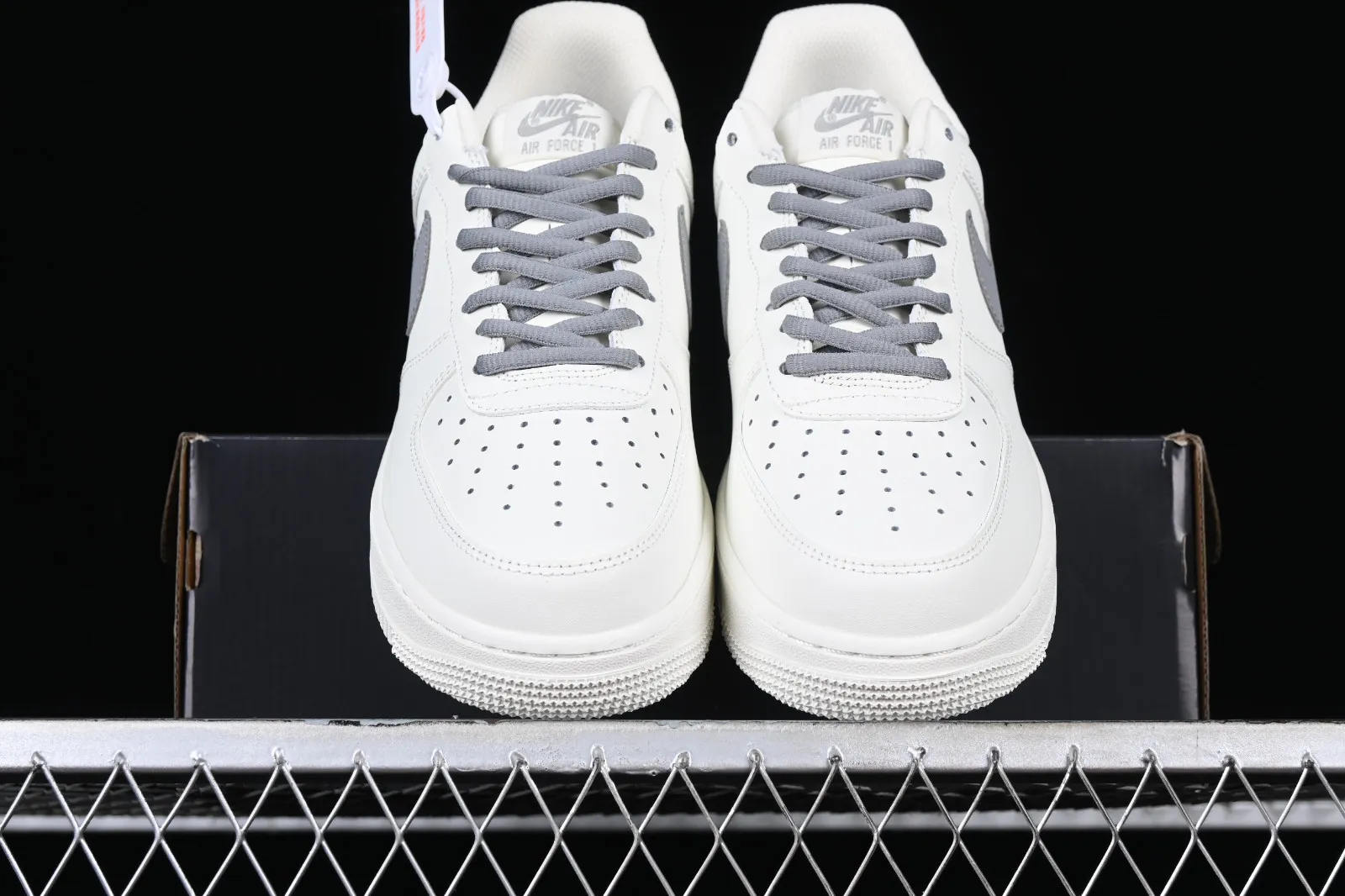 Nike Air Force 1 07 Low White Dark Grey CQ5059-222