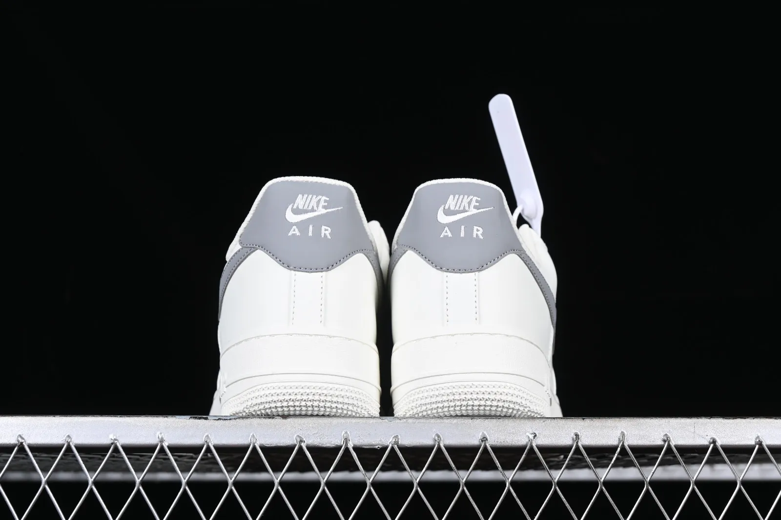 Nike Air Force 1 07 Low White Dark Grey CQ5059-222