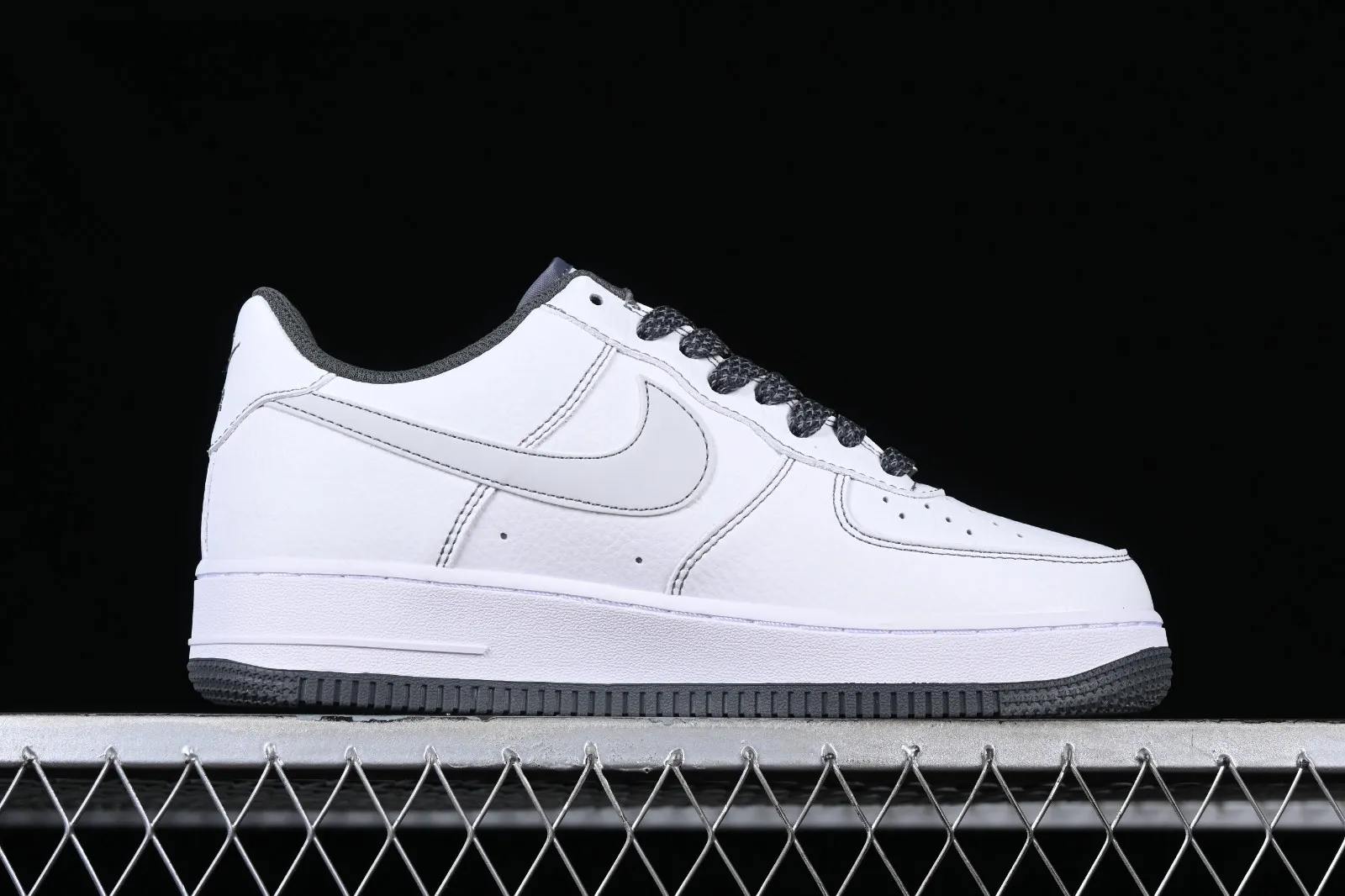 Nike Air Force 1 07 Low White Dark Grey MM3603-023