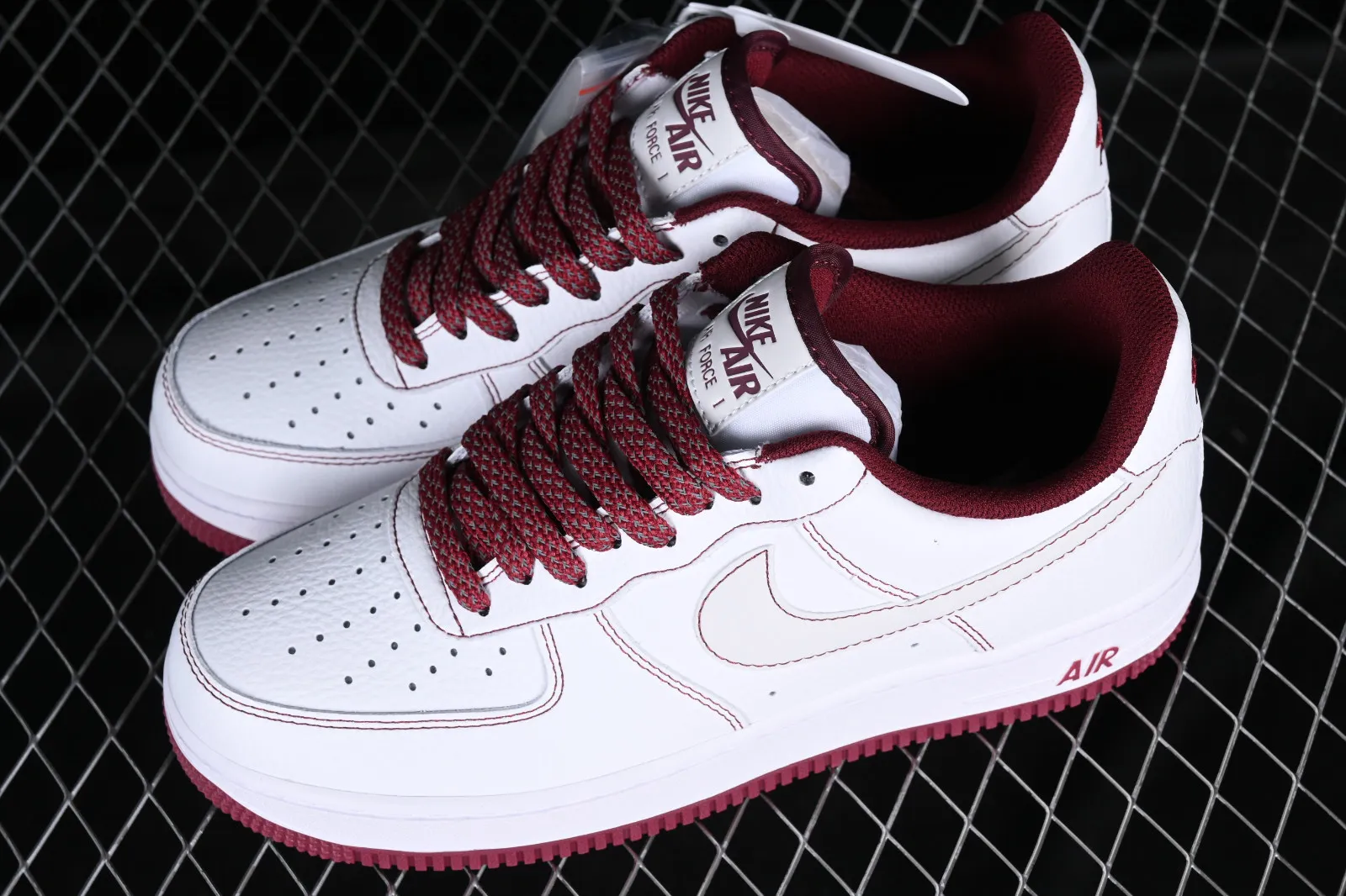 Nike Air Force 1 07 Low White Dark Red MM3603-027