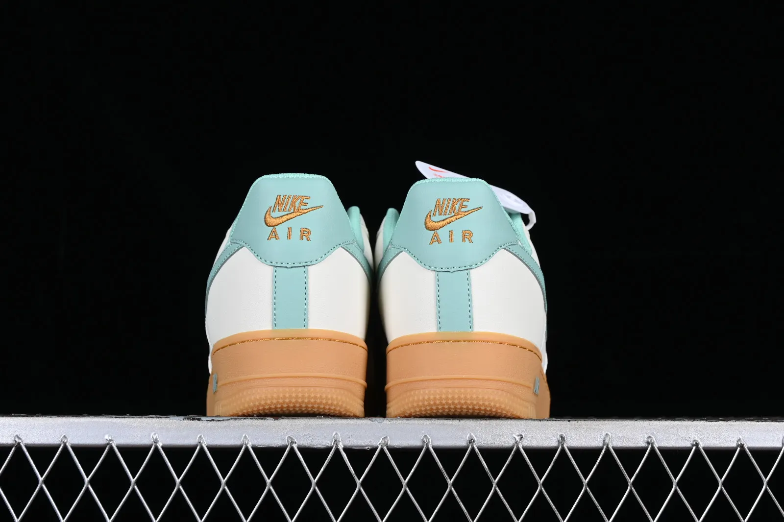 Nike Air Force 1 07 Low White Light Green Gold XC2351-055