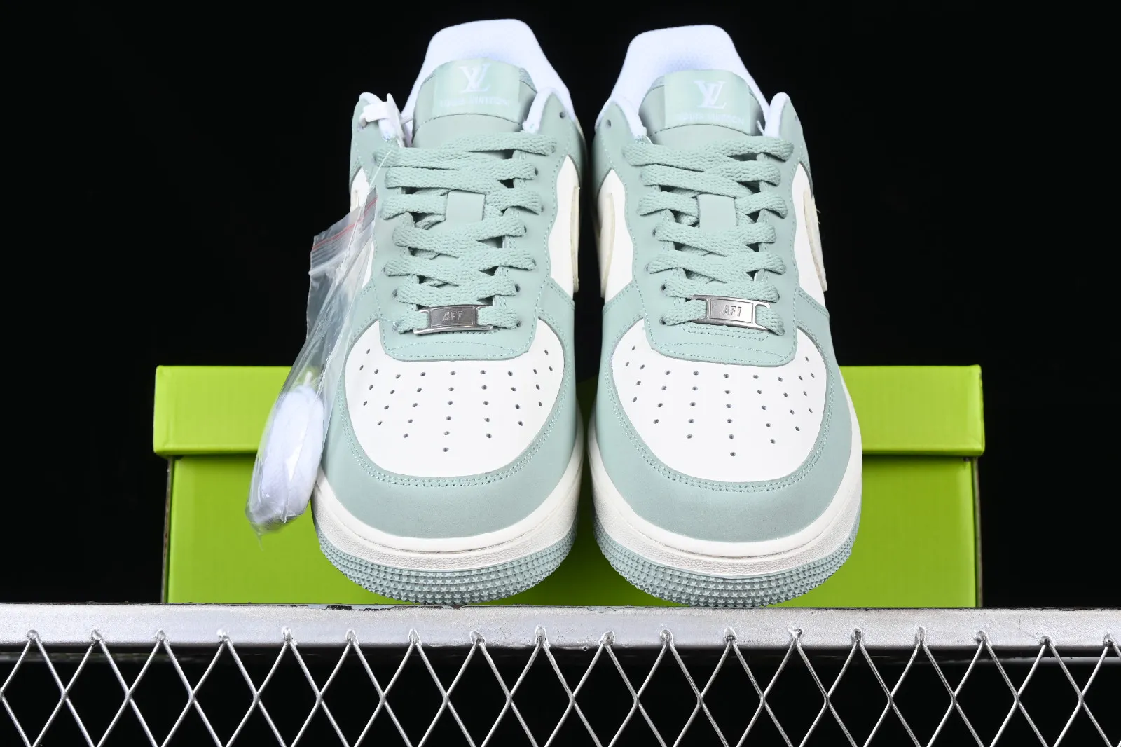 Nike Air Force 1 07 Low White Light Green Yellow BS9055-612