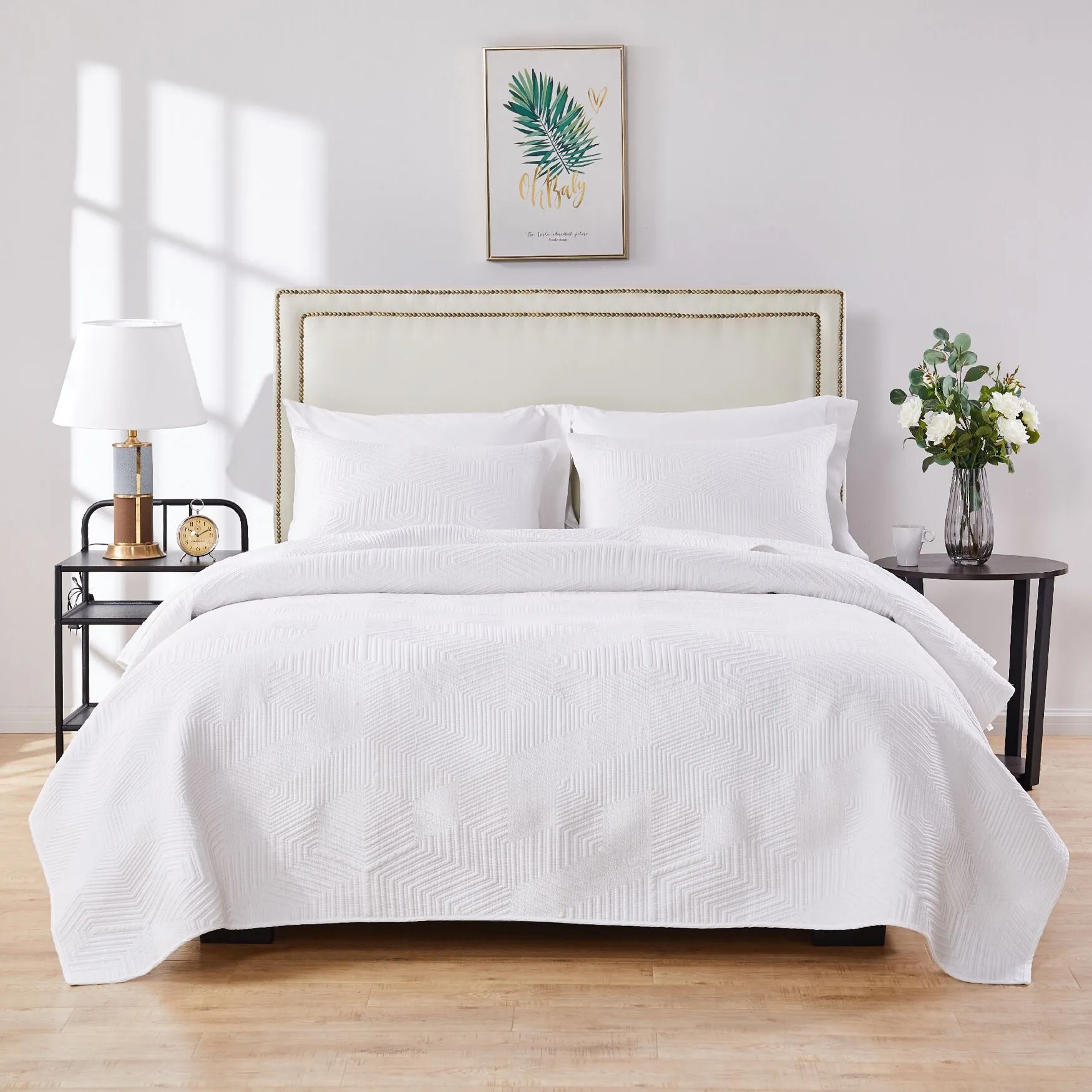 Parker White Quilt and Pillow Sham Set