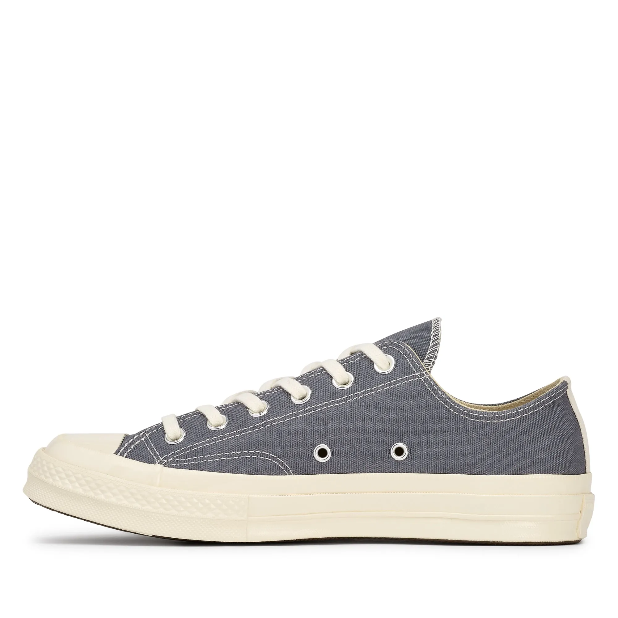 Play Converse Black Heart Chuck Taylor All Star ’70 Low Sneakers  Grey