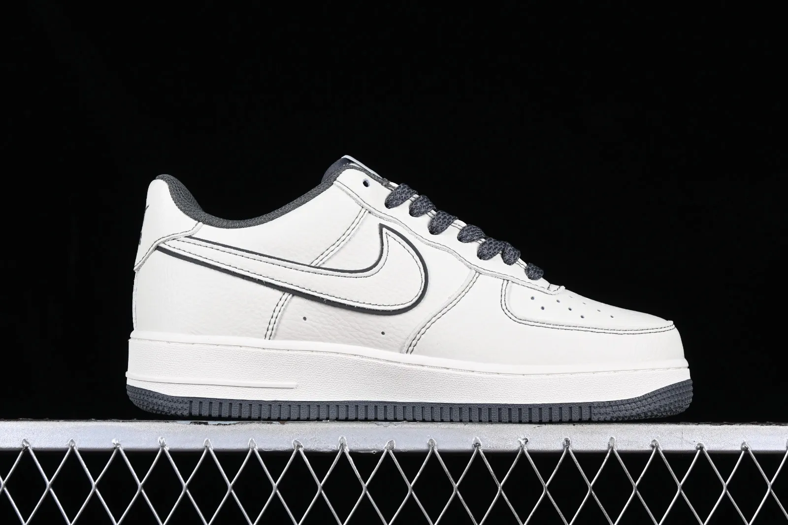 Stussy x Nike Air Force 1 07 Low Rice White Dark Grey UN1635-111