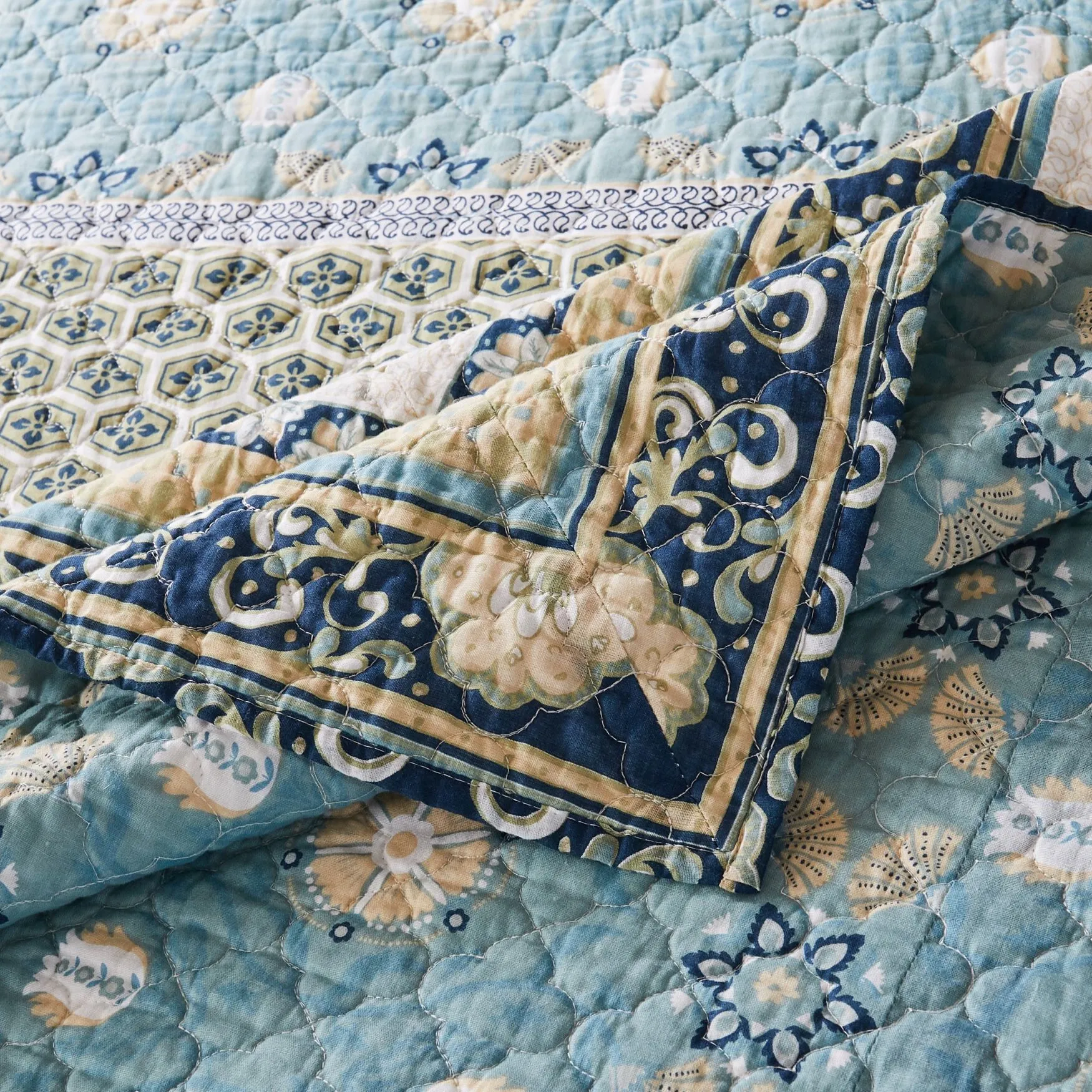 Thalia Quilt Set 